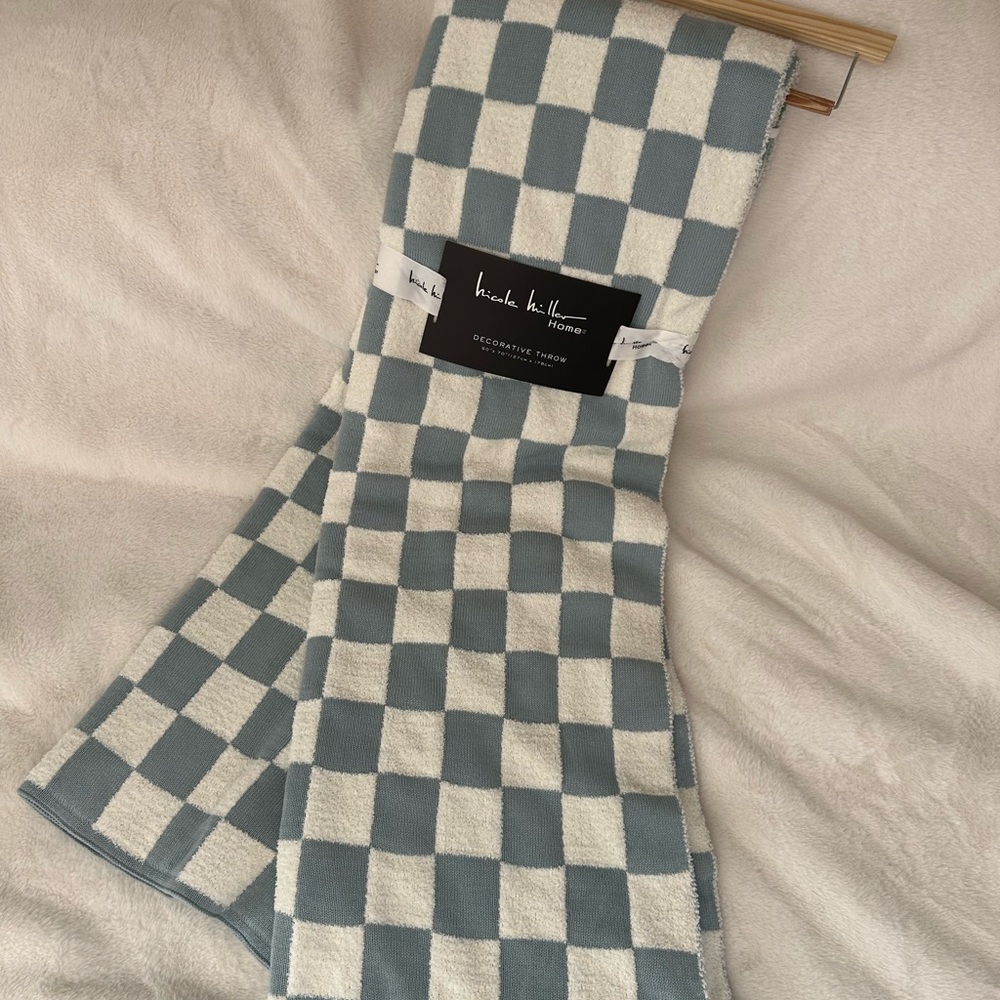 NWT! Nicole Miller Blue And White Checkered Blanket Throw Cotton For Home Family